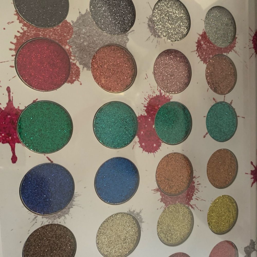 Make up - Picture 4 of 4